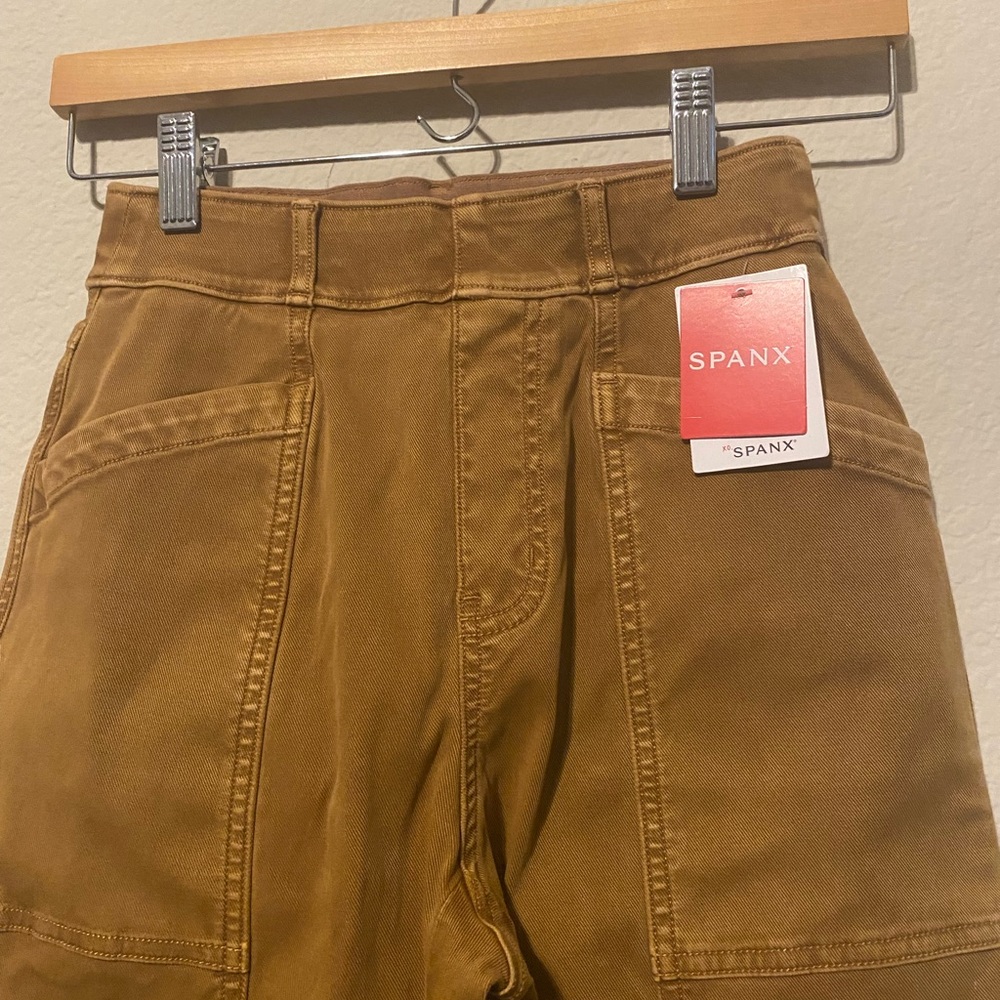 SPANX Acorn Stretch Twill Pants - Picture 5 of 8